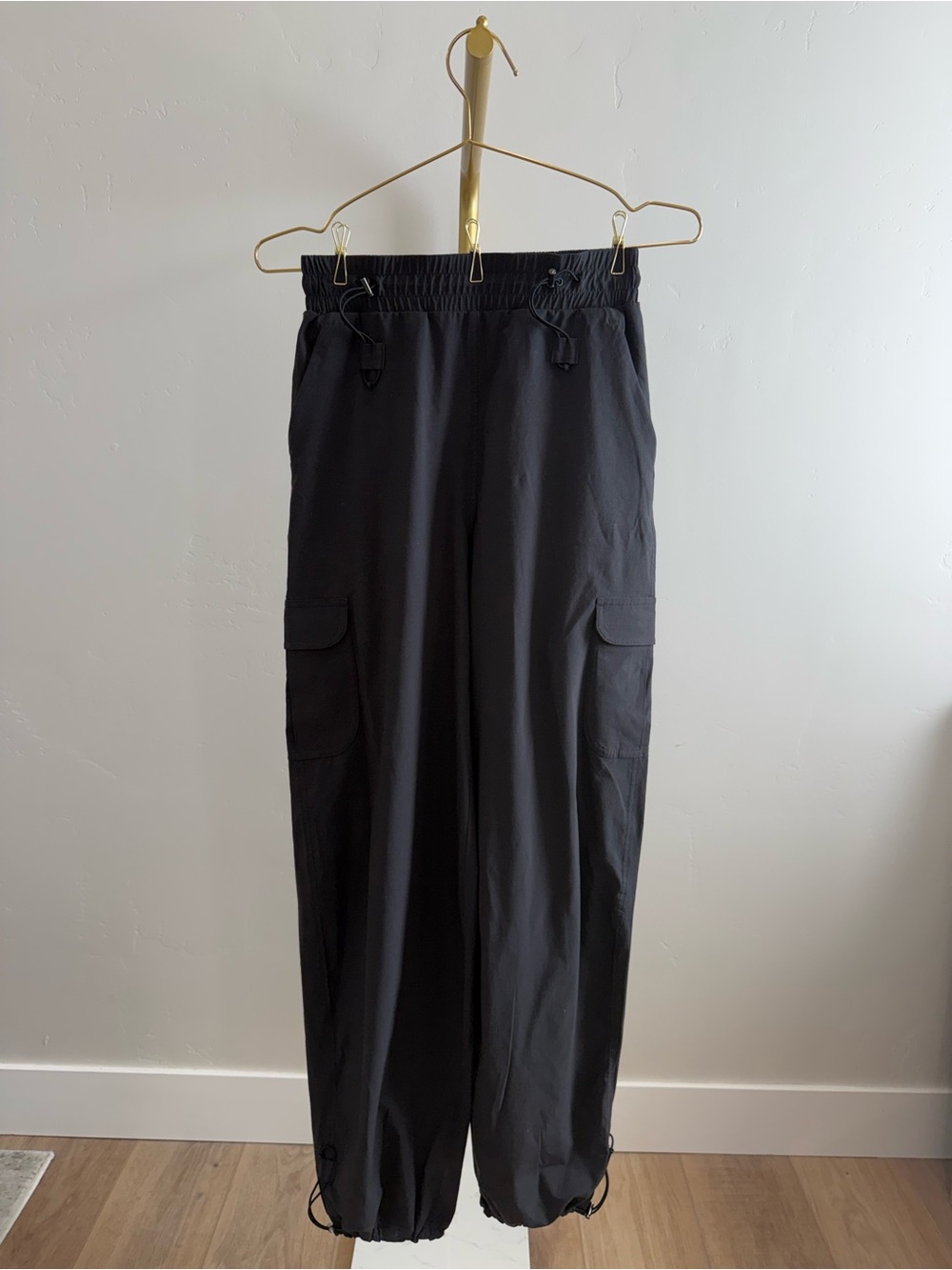 Lululemon Parachute High-Rise Cargo Drawcord Pants Black Size 4